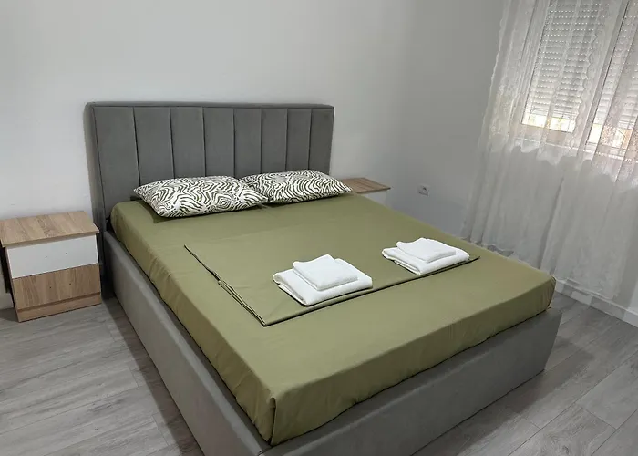 Center * Korce